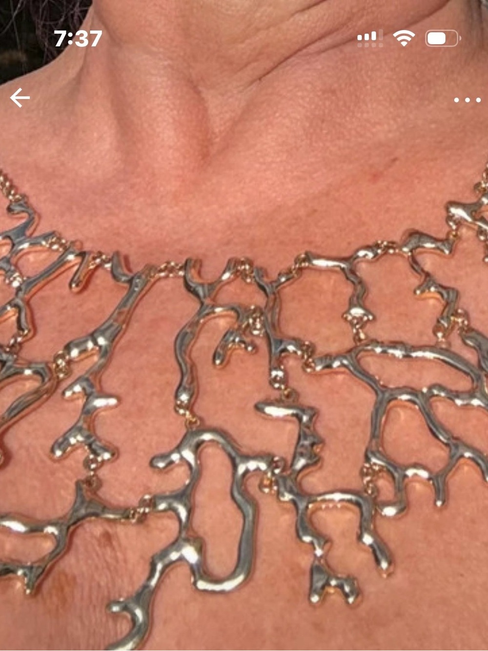 Organic Coral-Pattern Necklace in gold Tone - Women Jewelry